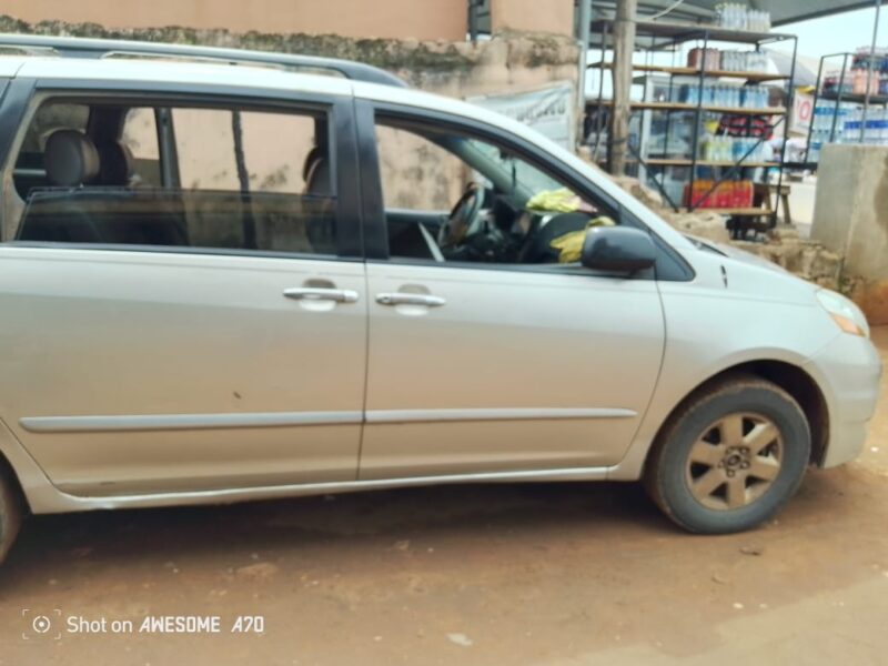 Toyota Sienna Car Available for Sale
