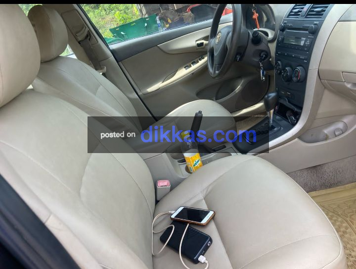 Clean Toyota Corolla 2009