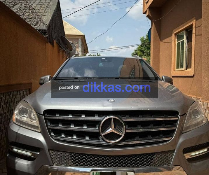 Mercedes-Benz ML350 full options
