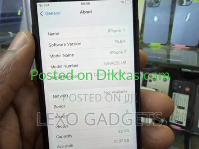 Apple iPhone 7 32 GB Black